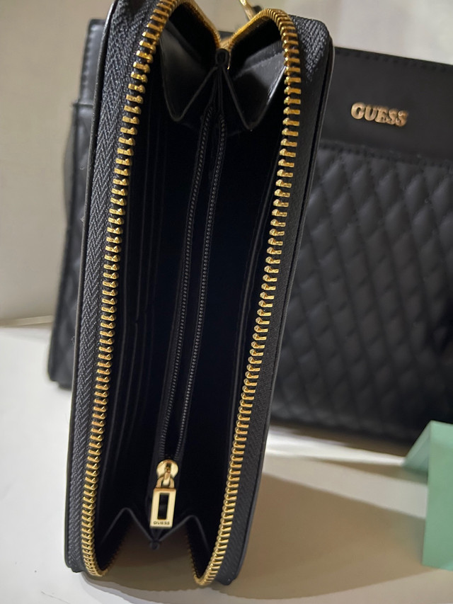  Guess purse and matching wallet with tassels  in Other in Oshawa / Durham Region - Image 4