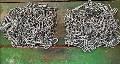 Set of 2 New John Deere Tire Chains for Lawn & Garden Tractors. Never used. Fits all 20 x 10.00 x 8...