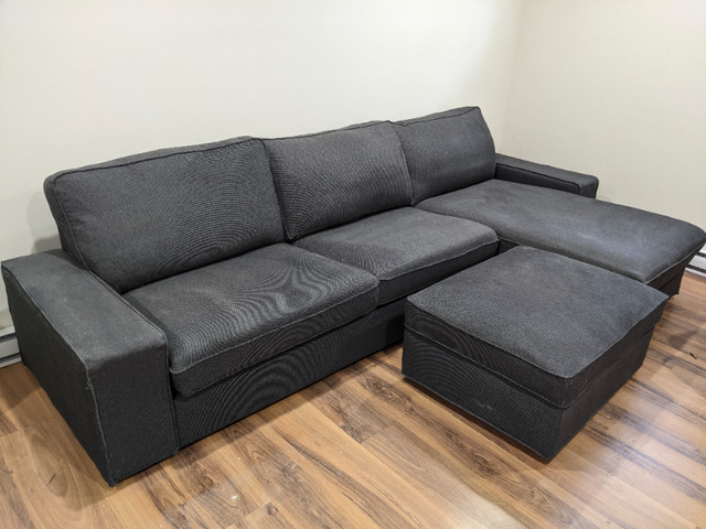 Canapé 4 places et repose-pieds Kivik Ikea tresund anthracite. dans Sofas et futons  à Saint-Jean-sur-Richelieu - Image 3
