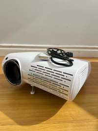 Yaber Projector