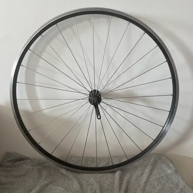 8  Speed wheelset in Frames & Parts in City of Toronto - Image 3
