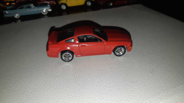 2005 Ford Mustang GT loose Johnny Lightning 1/64 Mint condition  in Toys & Games in Guelph - Image 3