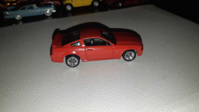 2005 Ford Mustang GT loose Johnny Lightning 1/64 Mint condition  dans Jouets et jeux  à Guelph - Image 3