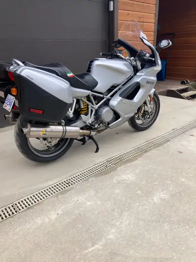 Bike is in Good Condition, well maintained. All services up to date including fresh valve adjustment...