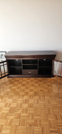 Wooden TV stand for living room with 2 cupboards and a drawer