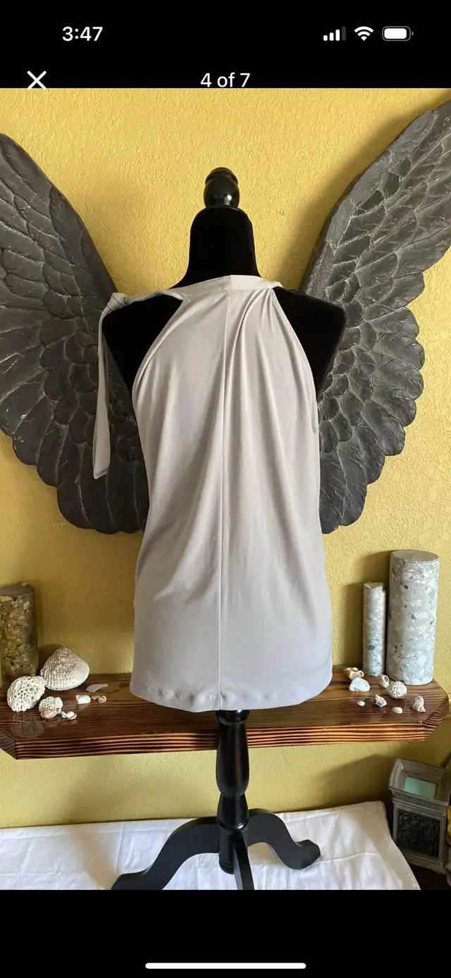 Banana Republic Silver Shirt Top Blouse in Women's - Tops & Outerwear in Edmonton - Image 5