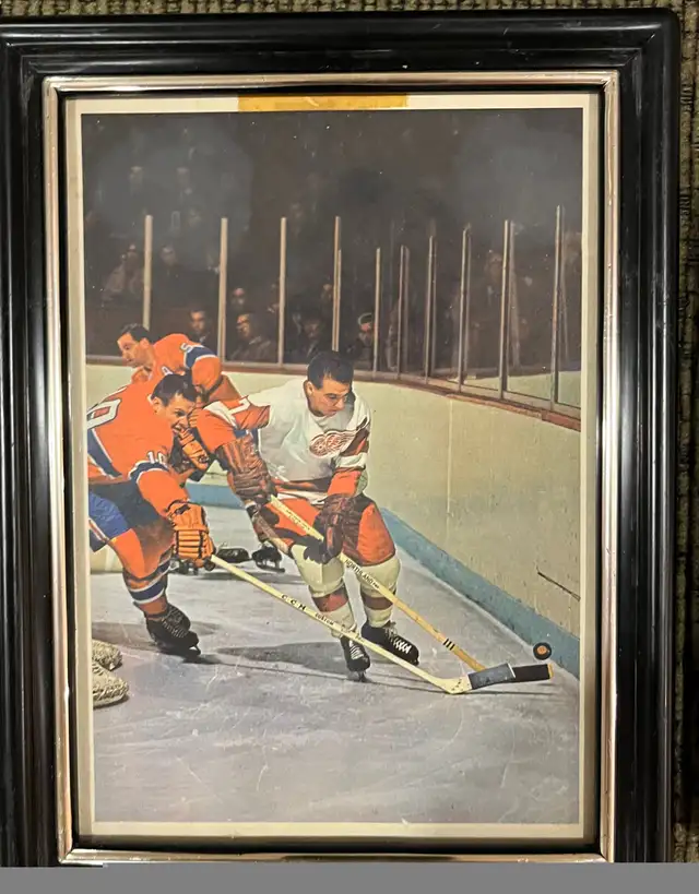 Hockey Action Players Howe Beliveau Harvey Kelly Ullman Bathgate in Arts & Collectibles in City of Toronto - Image 6