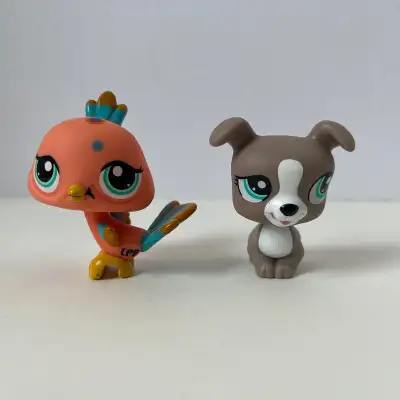 LITTLEST PET SHOP Pet Pairs Peacock #1462 and jack Russell Dog #1463 LPS. Excellent condition. Smoke...