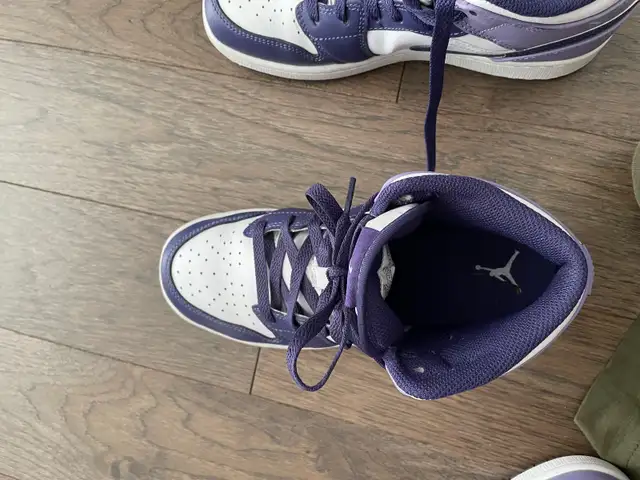 Nike air Jordan souliers filles in Kids & Youth in City of Montréal - Image 8