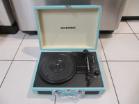 Sylvania Model STT104BT Bluetooth USB Suitcase Turntable New