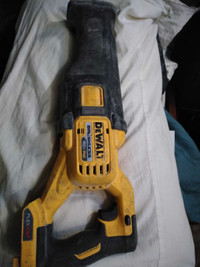 DeWalt dcs388 60v brushless recip saw 