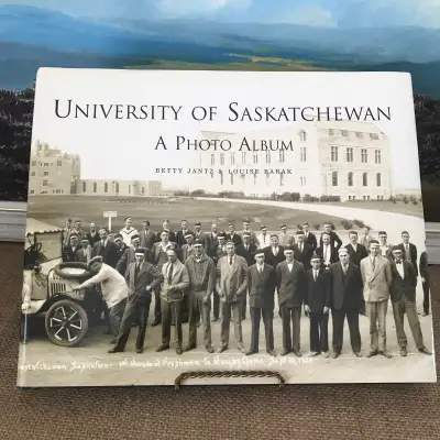 Signed University of Saskatchewan A Photo Album Book Jantz Barak, View more