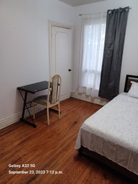 Furnished Room for rent in Hamilton