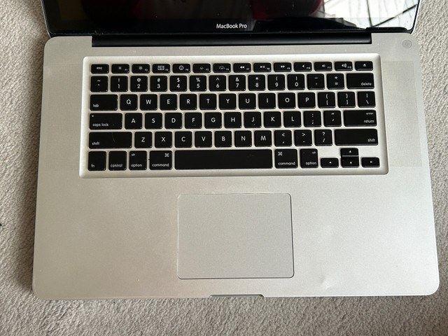 Parts only 2009 MacBook Pro 15inch in Laptops in Dartmouth - Image 3