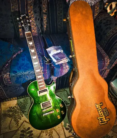 Gibson Les Paul Classic 2017 , View more