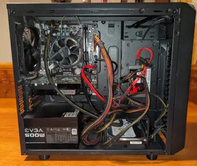 PC Gaming Entrée de Gamme / Entry Level Desktop Gaming PC, View more