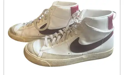 Size 10.5, View more