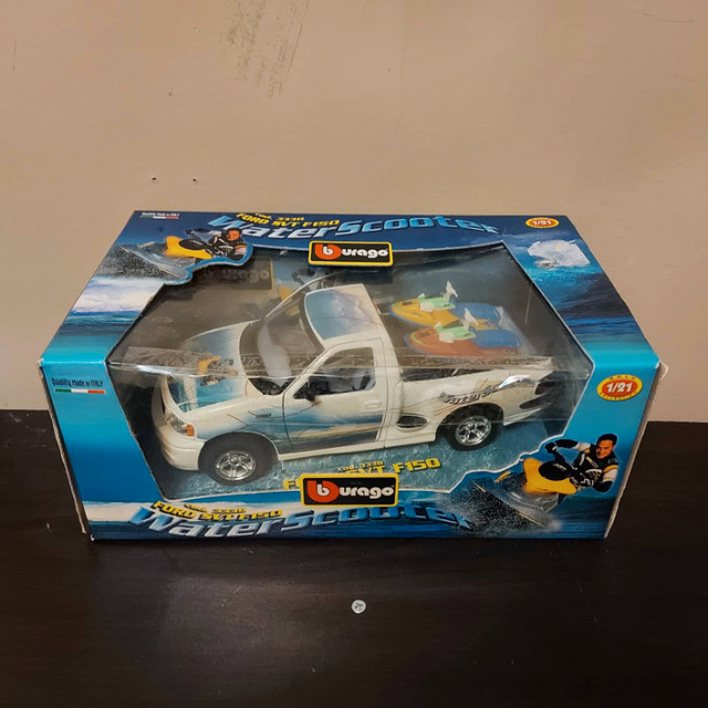 Burago Ford SVT F150 Water Scooter - NIB - 1/21 Scale - $26.00 in Toys & Games in Belleville - Image 2