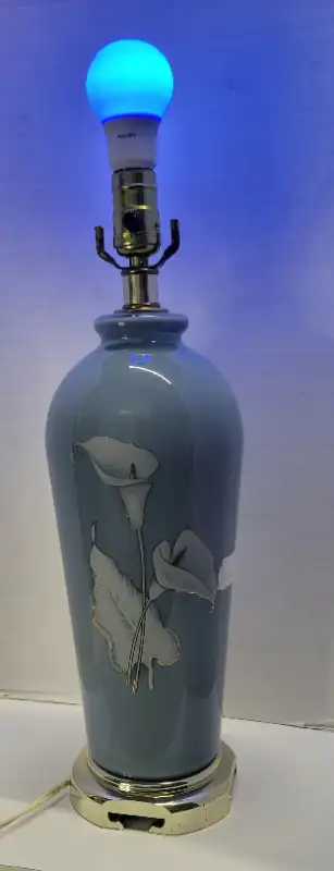 Vintage 80's Gold Trim Lily Table Lamp, View more