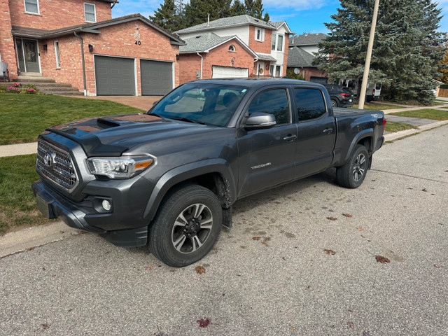 2016 Toyota Tacoma Certified in Cars & Trucks in Barrie