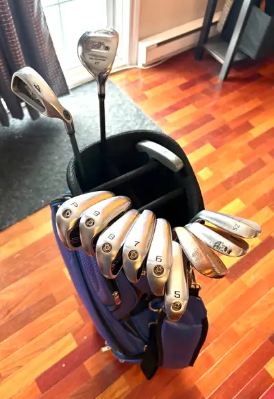Ensemble complet de golf presque neuf!(droitier), View more