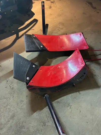 Barely used Boss plow wing extensions. Off a 8’ 2” Power- V XT plow with smart hitch 2. Complete wit...