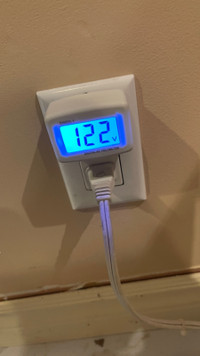 AC digital voltmeter 