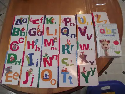 Alphabet Books A-Z and Flash Cards. There is only 2 words in each book. They were used. Also flashca...
