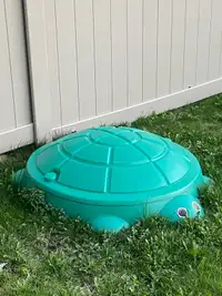Little Tikes Turtle Sand Box - With Sand