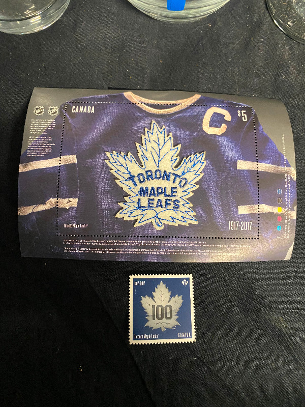 Toronto Maple Leafs Stuff in Arts & Collectibles in Moncton - Image 4