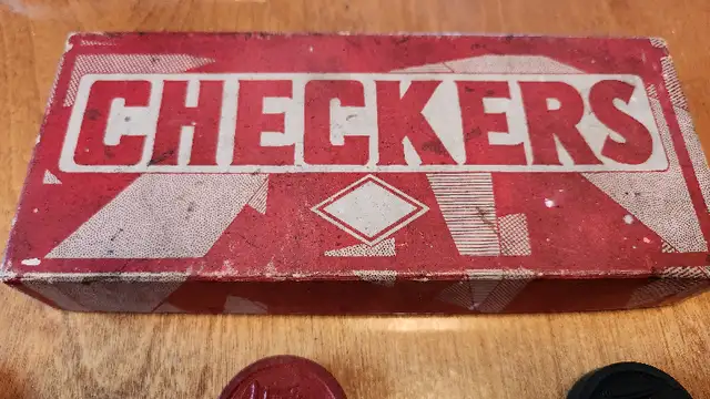 Vintage Checkers in Toys & Games in Cape Breton - Image 5