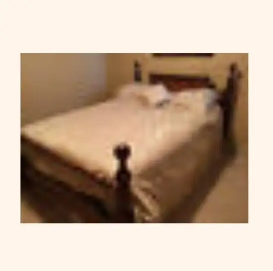 Quilt Bed in a Bag, Bed Skirt Pillow Shams & Small Pillow QUEEN in Bedding in Vernon - Image 2