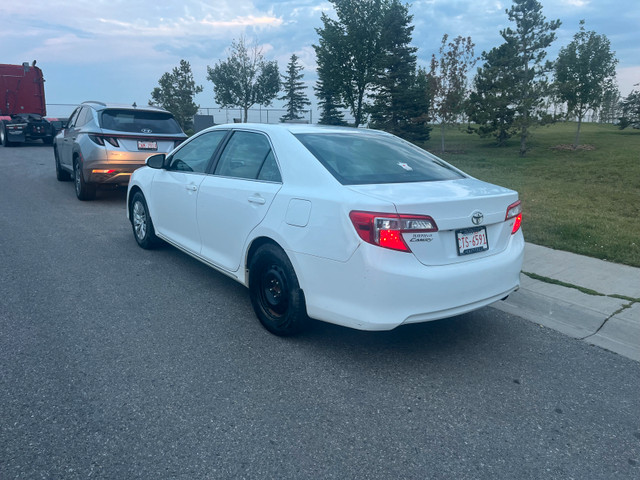 2014 Toyota Camry XLE in Cars & Trucks in Calgary - Image 2