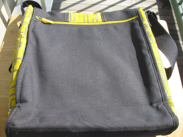Sac bandoulière épaule IKEA Crossbody Shoulder Bag Laptop dans Autre  à Ville de Montréal - Image 2