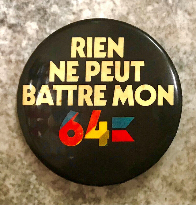 Ordinateur commodore 64 vintage pin - macaron rare dans Art et objets de collection  à Ville de Québec