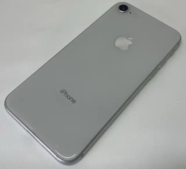 iPhone 8? FOR PARTS in Cell Phones in North Bay - Image 5