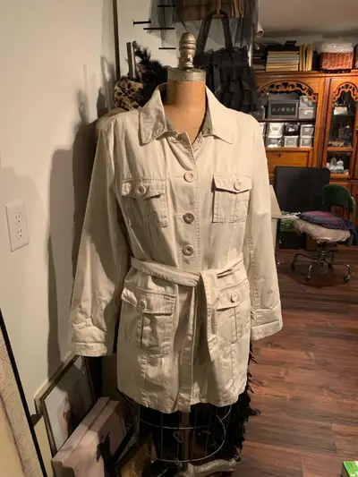 Coat lightweight lady size XL, View more