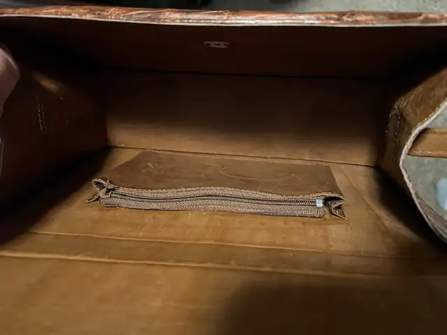 women Purse and wallet in Women's - Bags & Wallets in Hamilton - Image 4