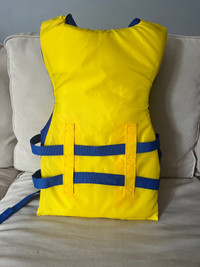 Life Jacket vest , almost new , never used. For adults. 