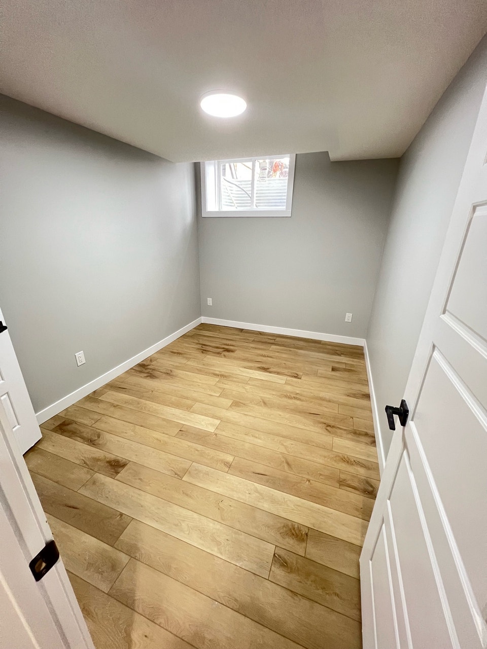 2 Bedroom 1 Bathroom 5