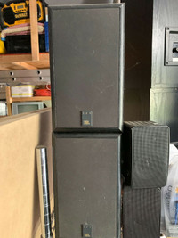 JBL 500 bookshelf speakers ..