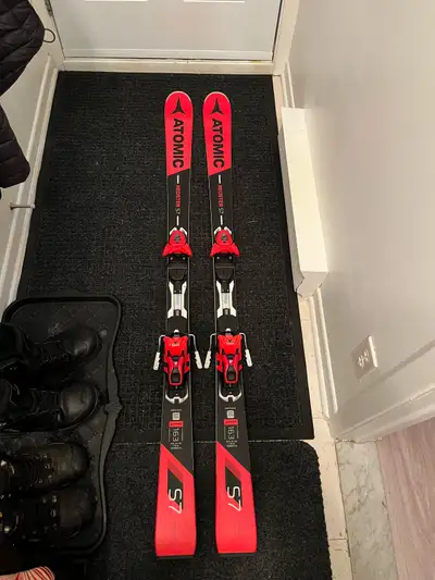 Ski alpin Atomic Redster S7, View more
