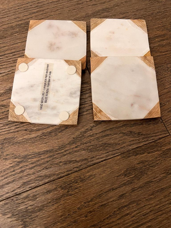 4 marble / wooden coasters in Home Décor & Accents in City of Toronto - Image 2