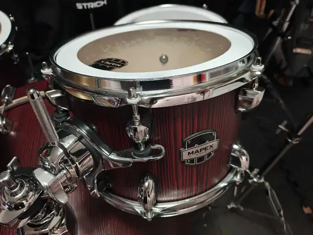 4 Piece Mapex Drumset with Zildjian Cymbals in Drums & Percussion in Barrie - Image 9