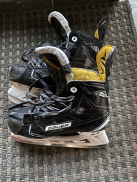 Bauer Supreme S180 Skates- Youth Size 4
