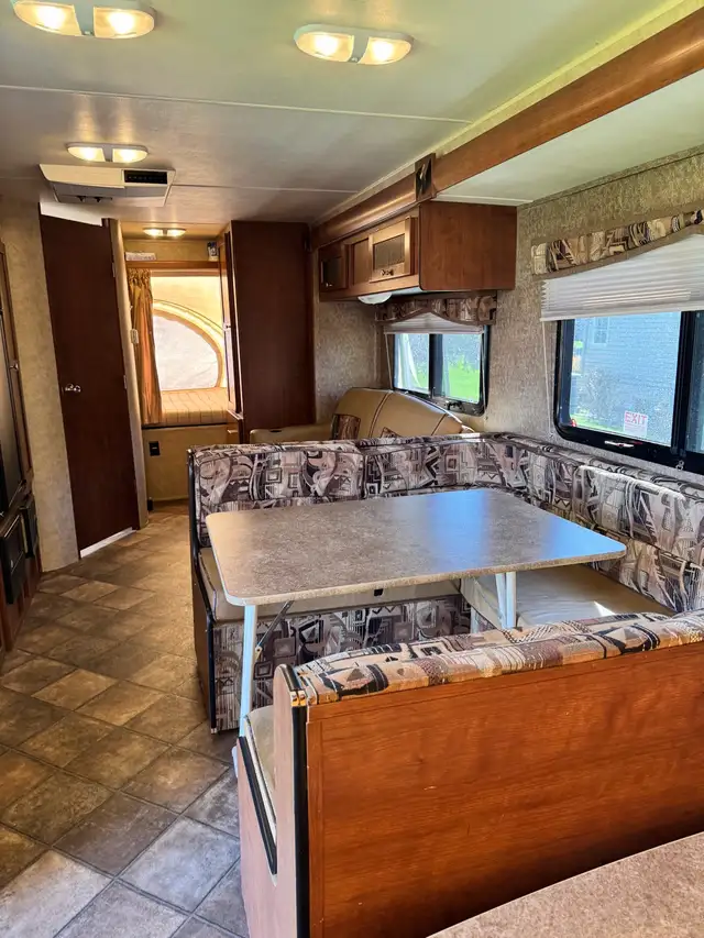 KODIAC  Express 2013. Immaculate in Travel Trailers & Campers in Hamilton - Image 10