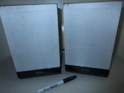 sony speakers / working / made for bookshelf size stereo preown, View more