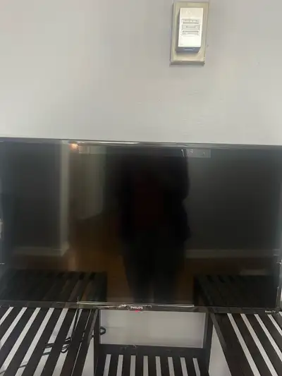 New tv not used for even a month, bought it for new place but need to move urgently. It’s available...
