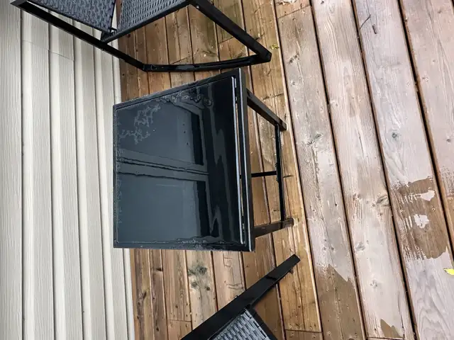 2 Seater Rocking Bistro Set in Patio & Garden Furniture in Sarnia - Image 4