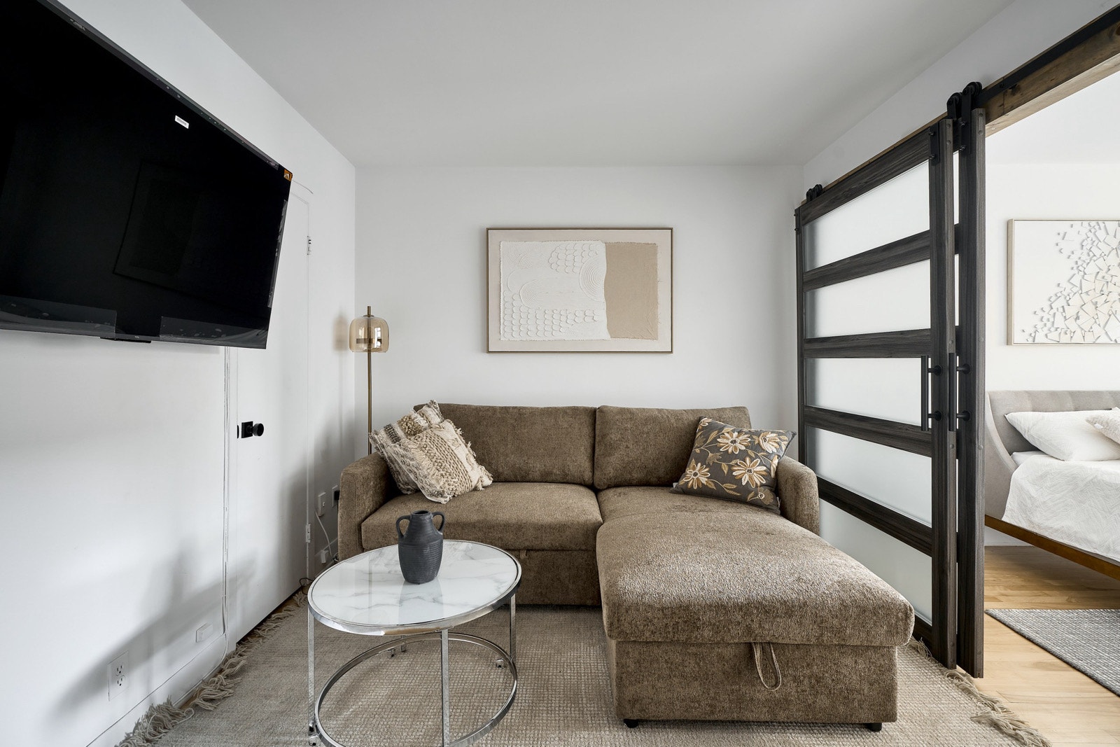 5228 Av Bourbonnière — photo 3